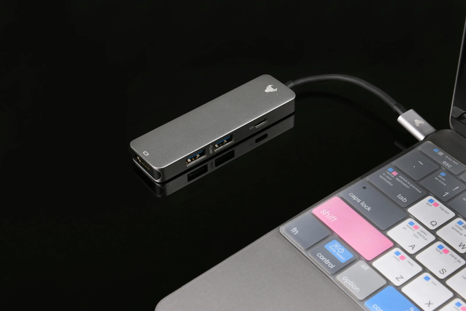 USB 4 埠集線器