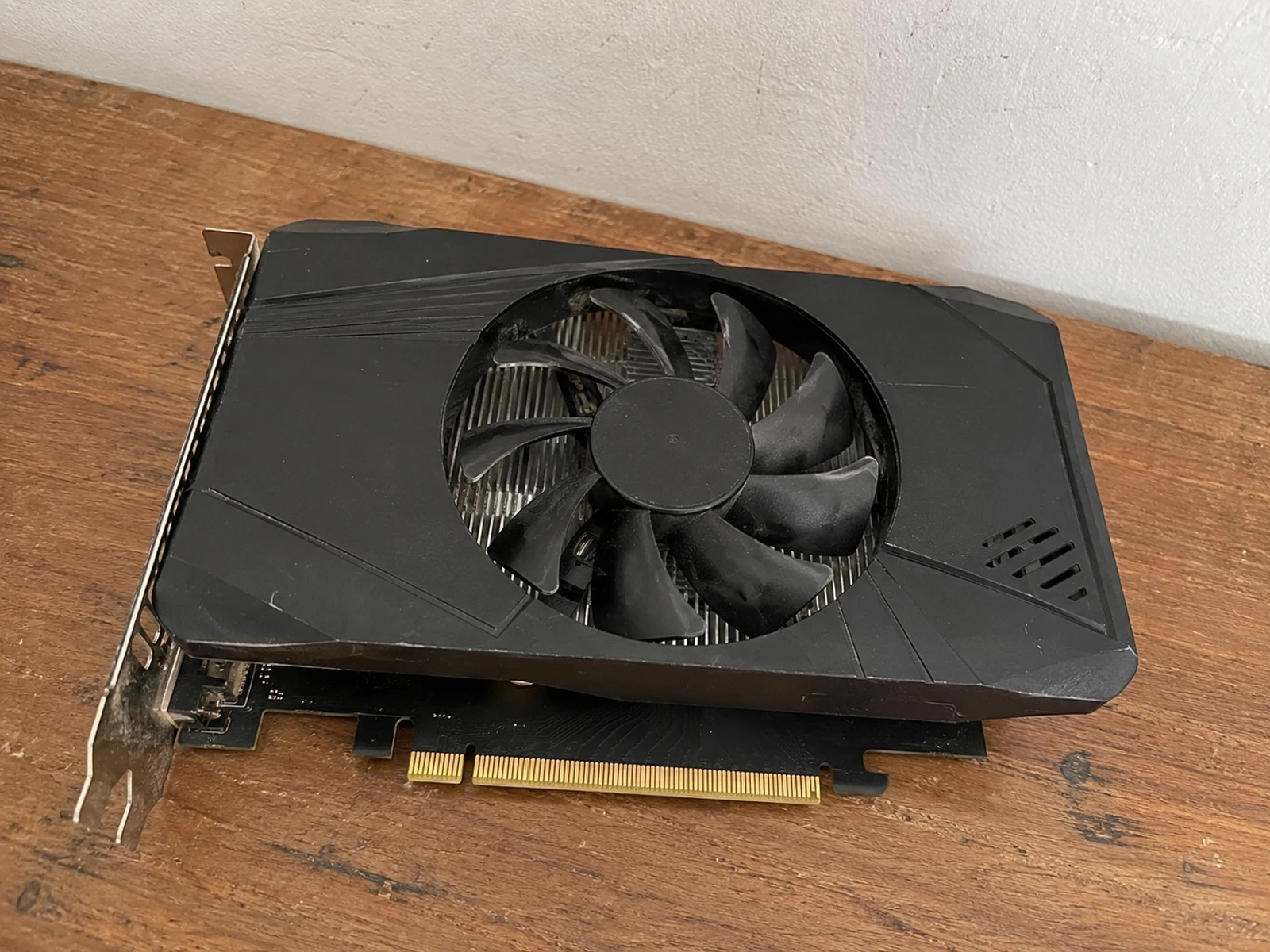 二手 NVIDIA GTX 1650 顯示卡 詳細圖片