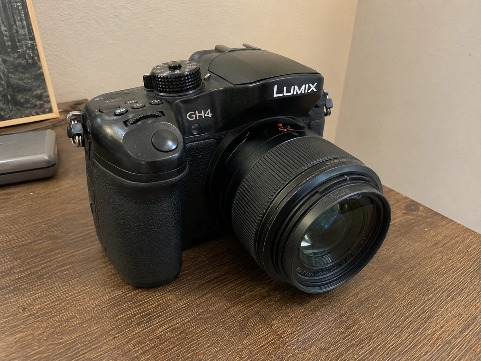 二手 Panasonic GH4 專業錄影機 詳細圖片