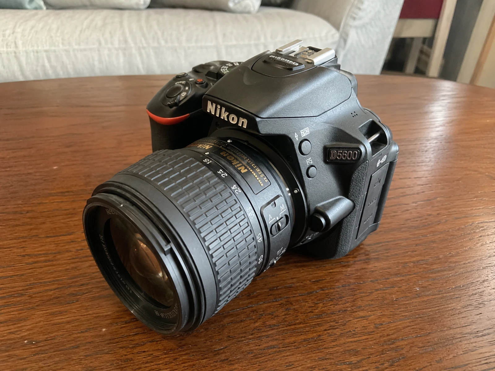 二手 Nikon D5600 單眼相機 詳細圖片