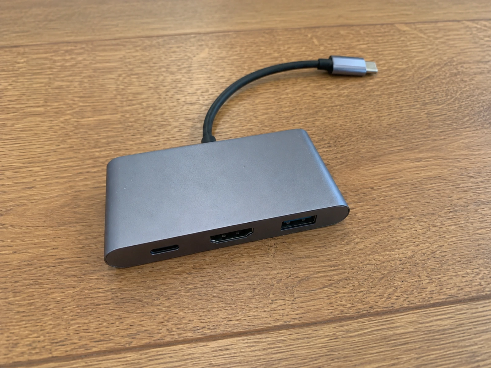 二手 USB-C 轉接器 詳細圖片